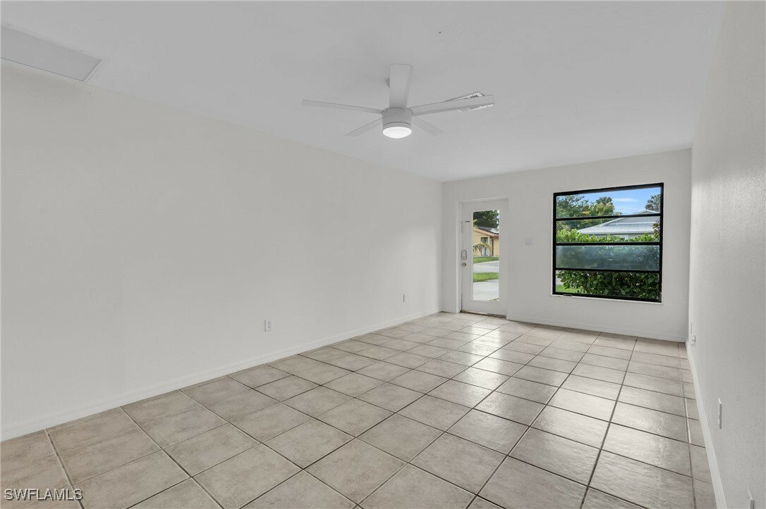 Property Photo:  11581 Chapman Avenue  FL 34135 