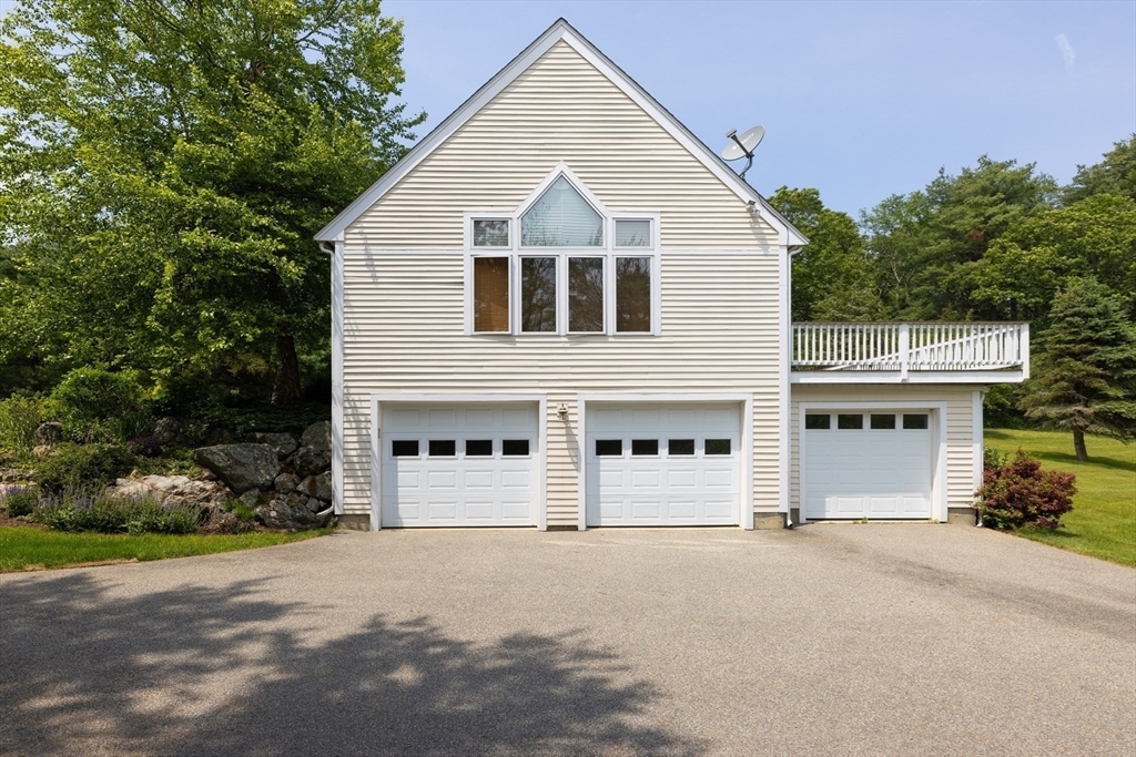 Property Photo:  45 Hopewell Farm Road  MA 01760 