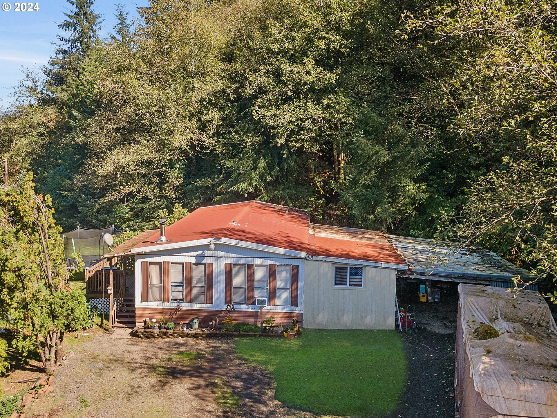 Property Photo:  8365 Bewley Creek Rd  OR 97141 