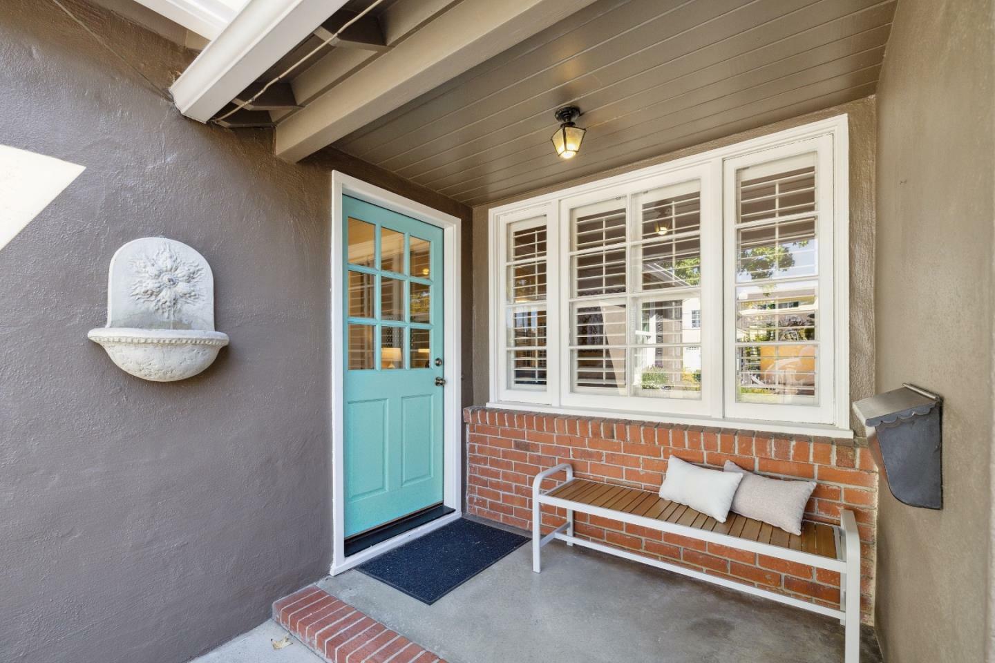 Property Photo:  624 Magnolia Drive  CA 94402 