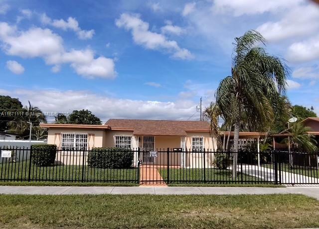 Property Photo: 10045 SW 171st St FL 33157