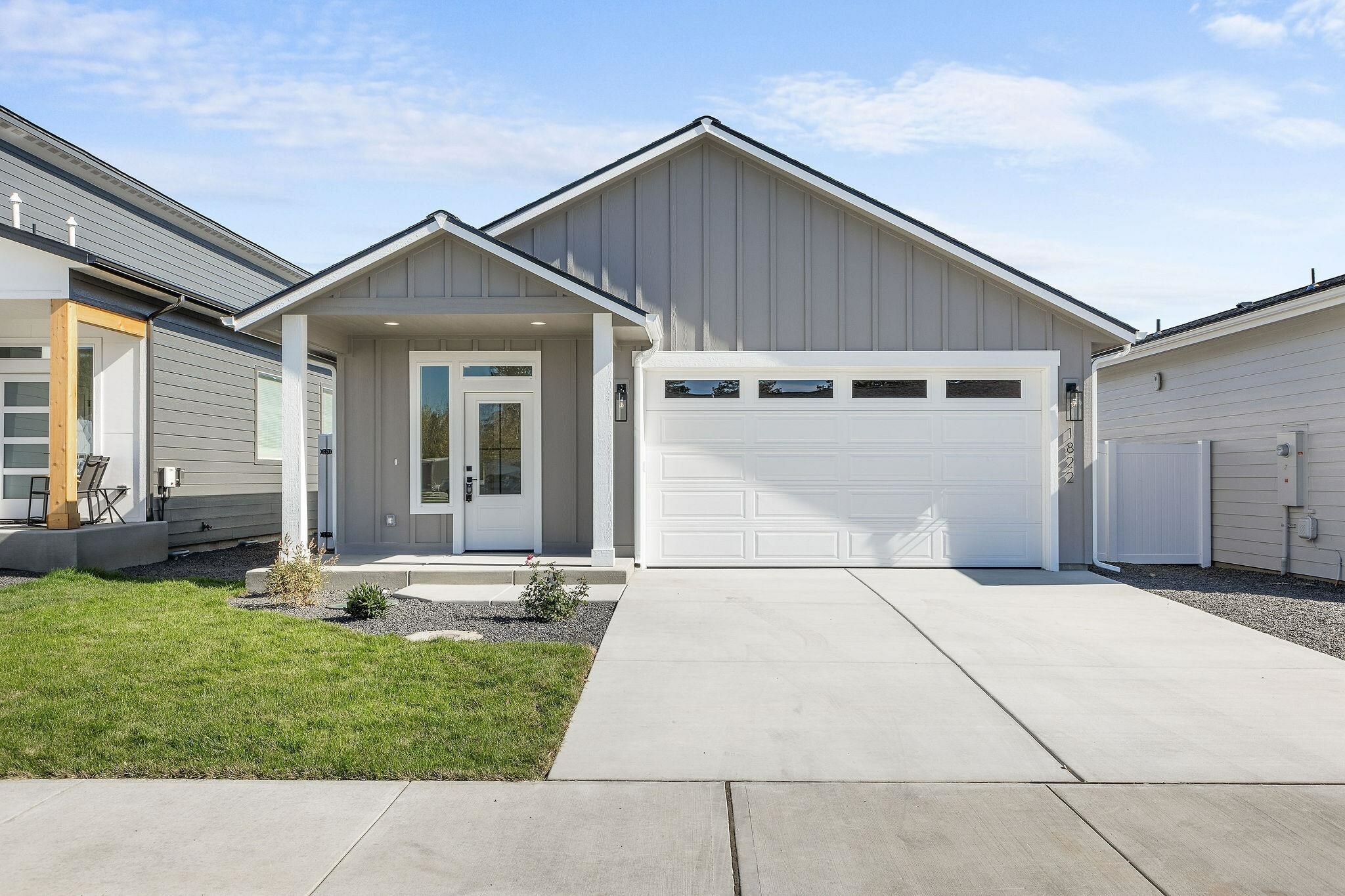 Property Photo:  1822 N Jakeman Ct  WA 99016 