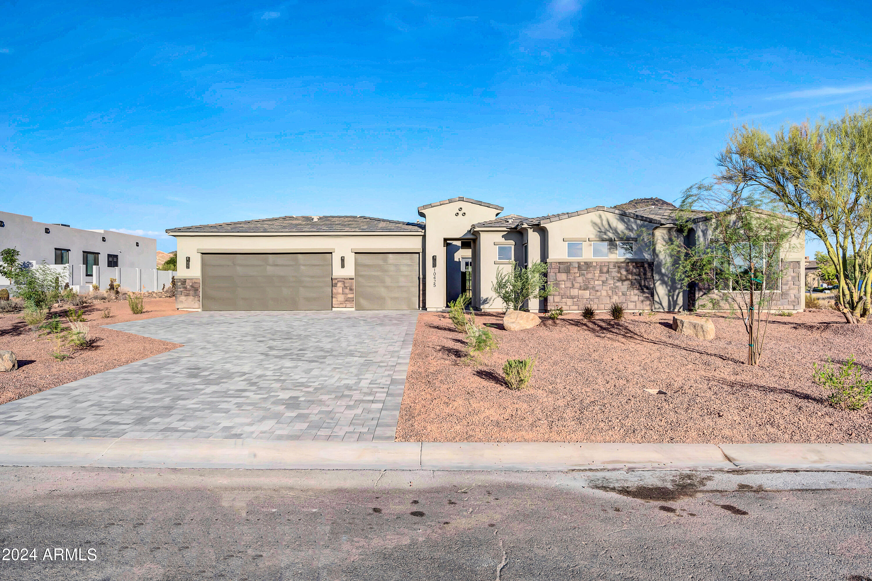 Property Photo: 10425 N 131st Street AZ 85259