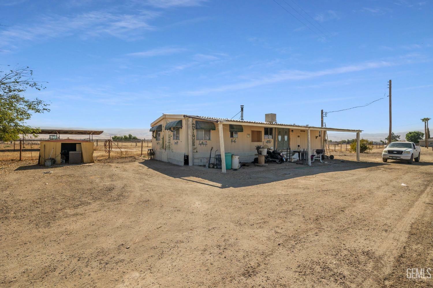 Property Photo:  23301 Highway 166  CA 93252 