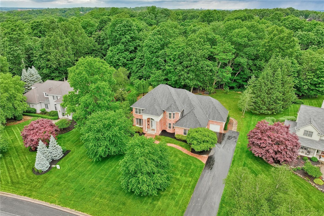 Property Photo:  24 Neuchatel Lane  NY 14450 