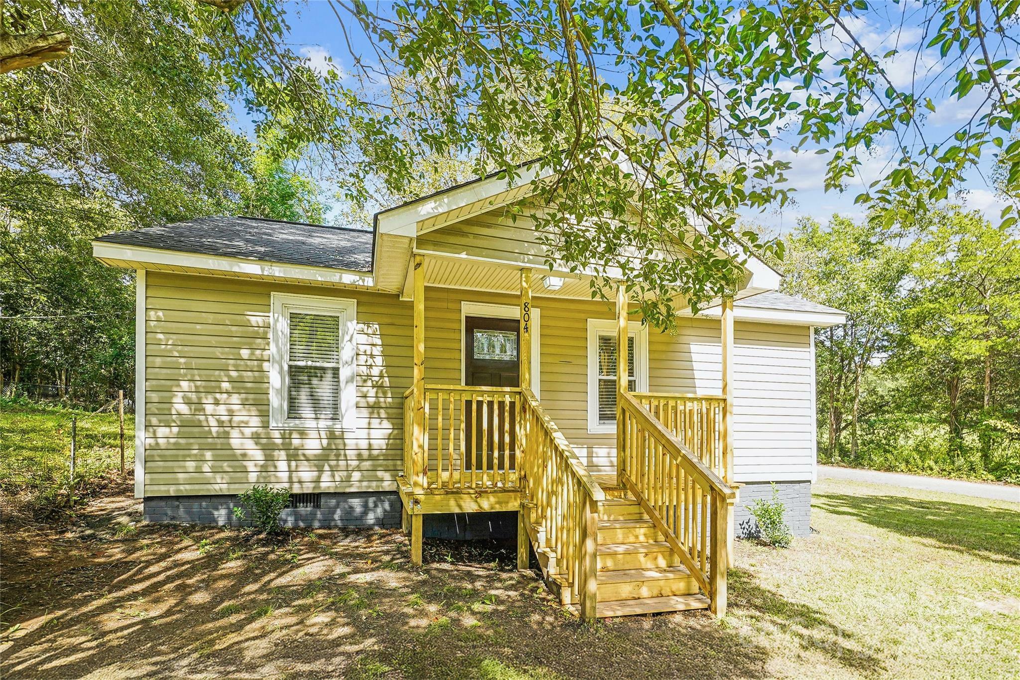 Property Photo:  804 Sowell Street  SC 29720 