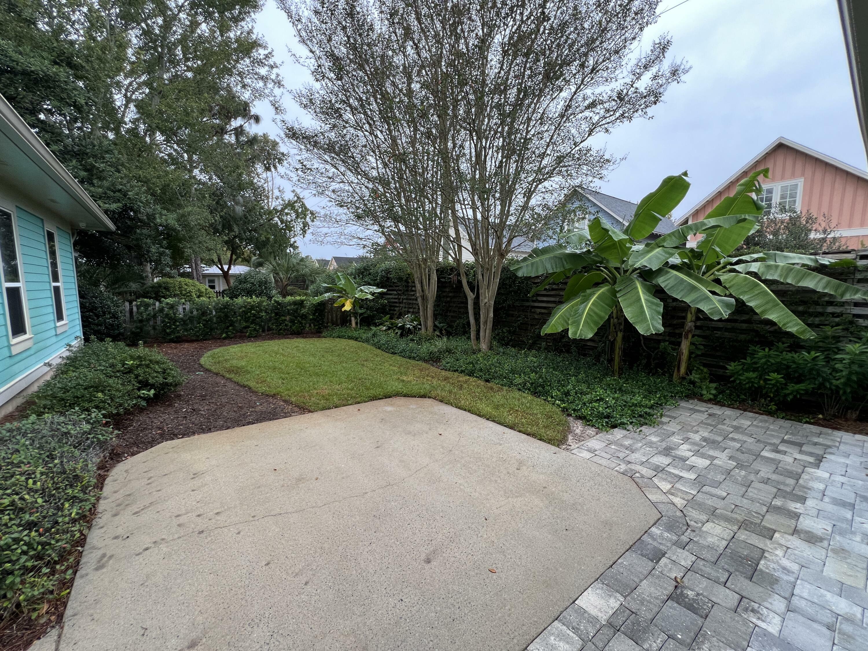 Property Photo:  2005 Crystal Lake Drive  FL 32550 