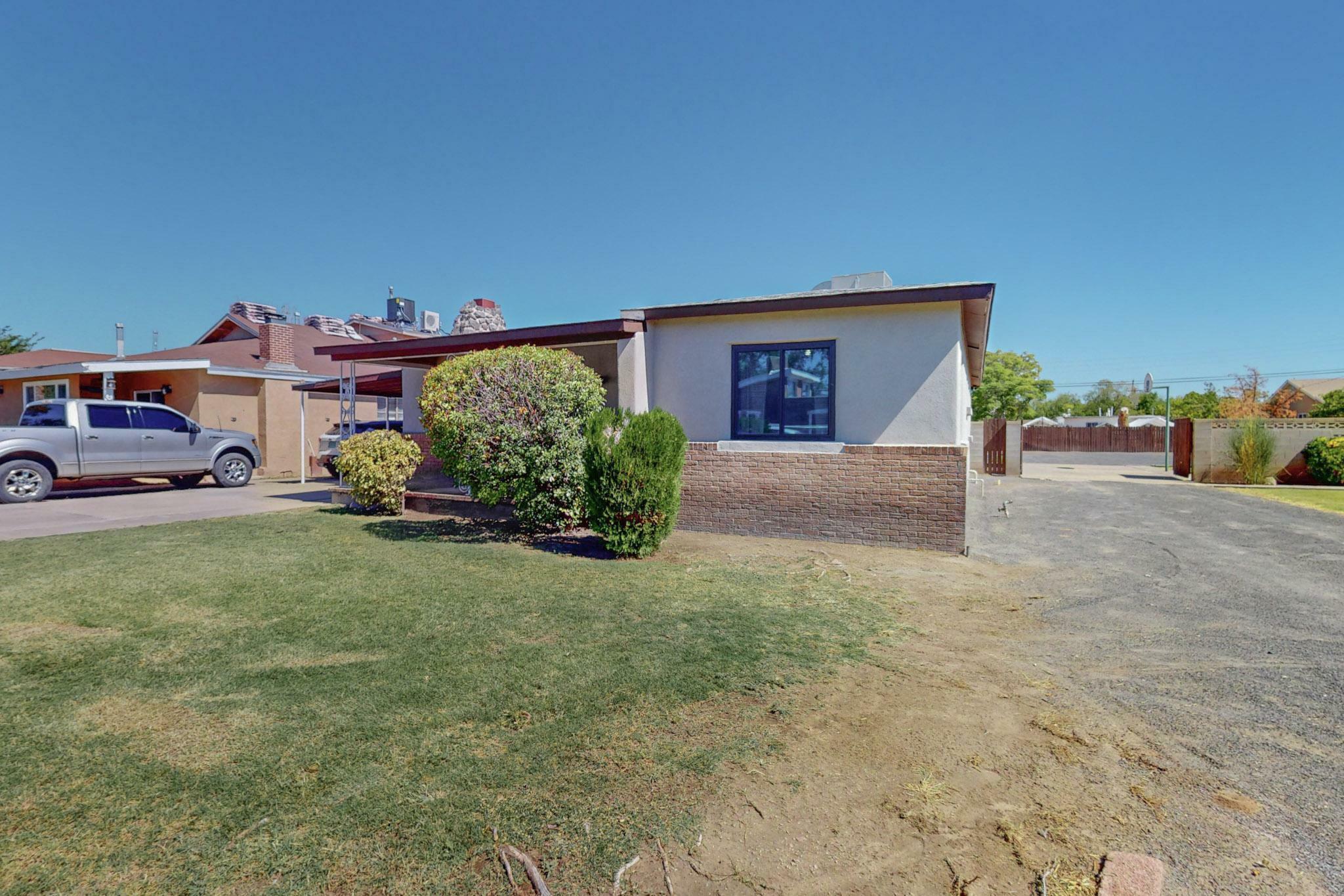 Property Photo:  1718 Evergreen Drive SW  NM 87105 