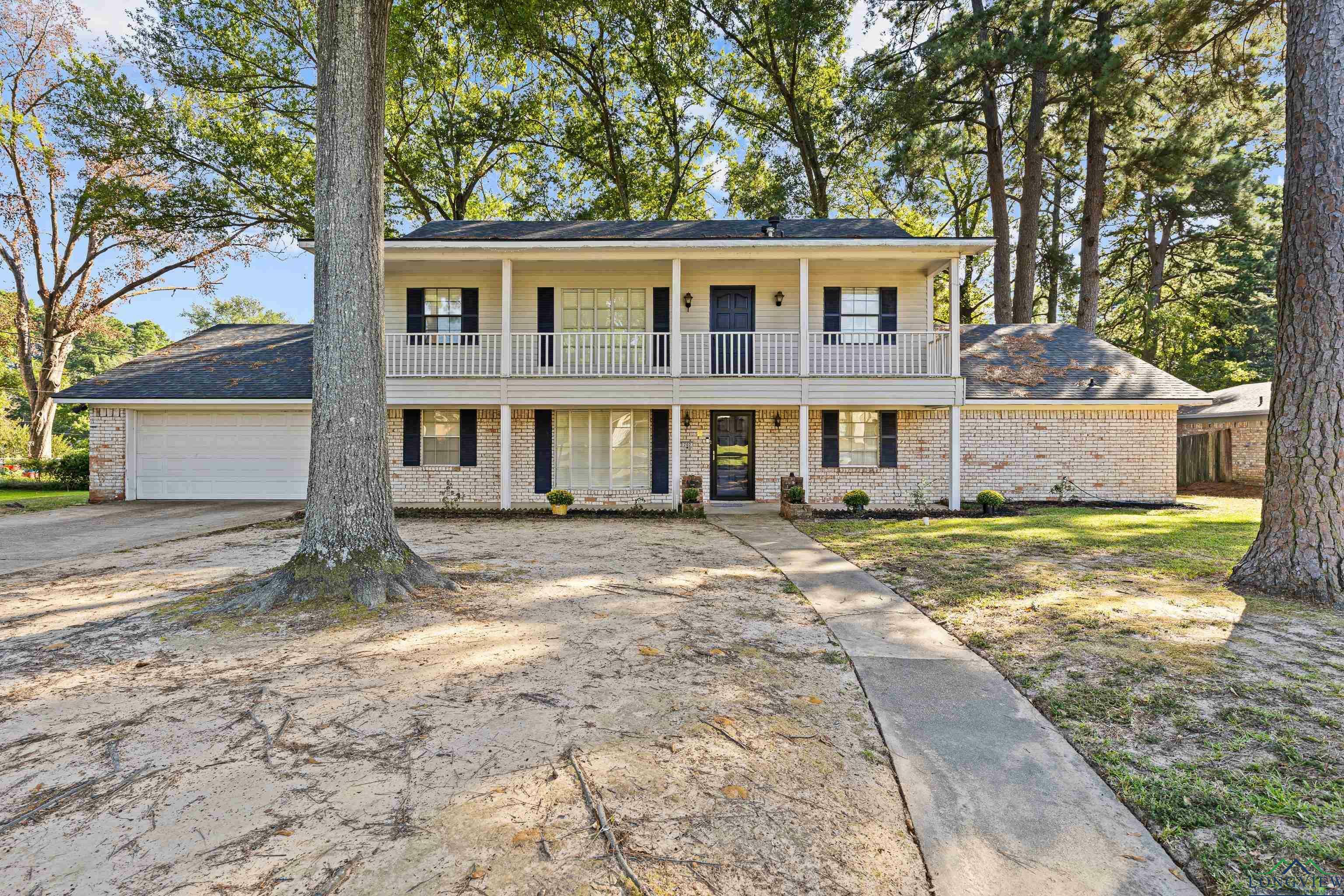 Property Photo:  702 Loraine Ct  TX 75604 