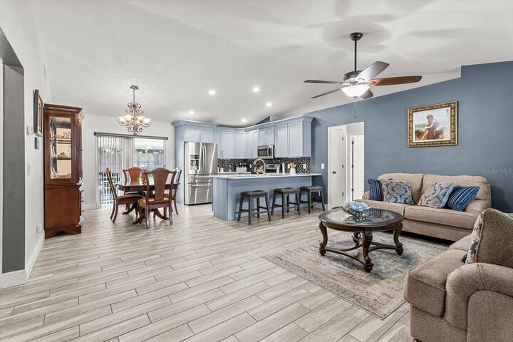 Property Photo:  4040 E Berry Street  FL 34453 