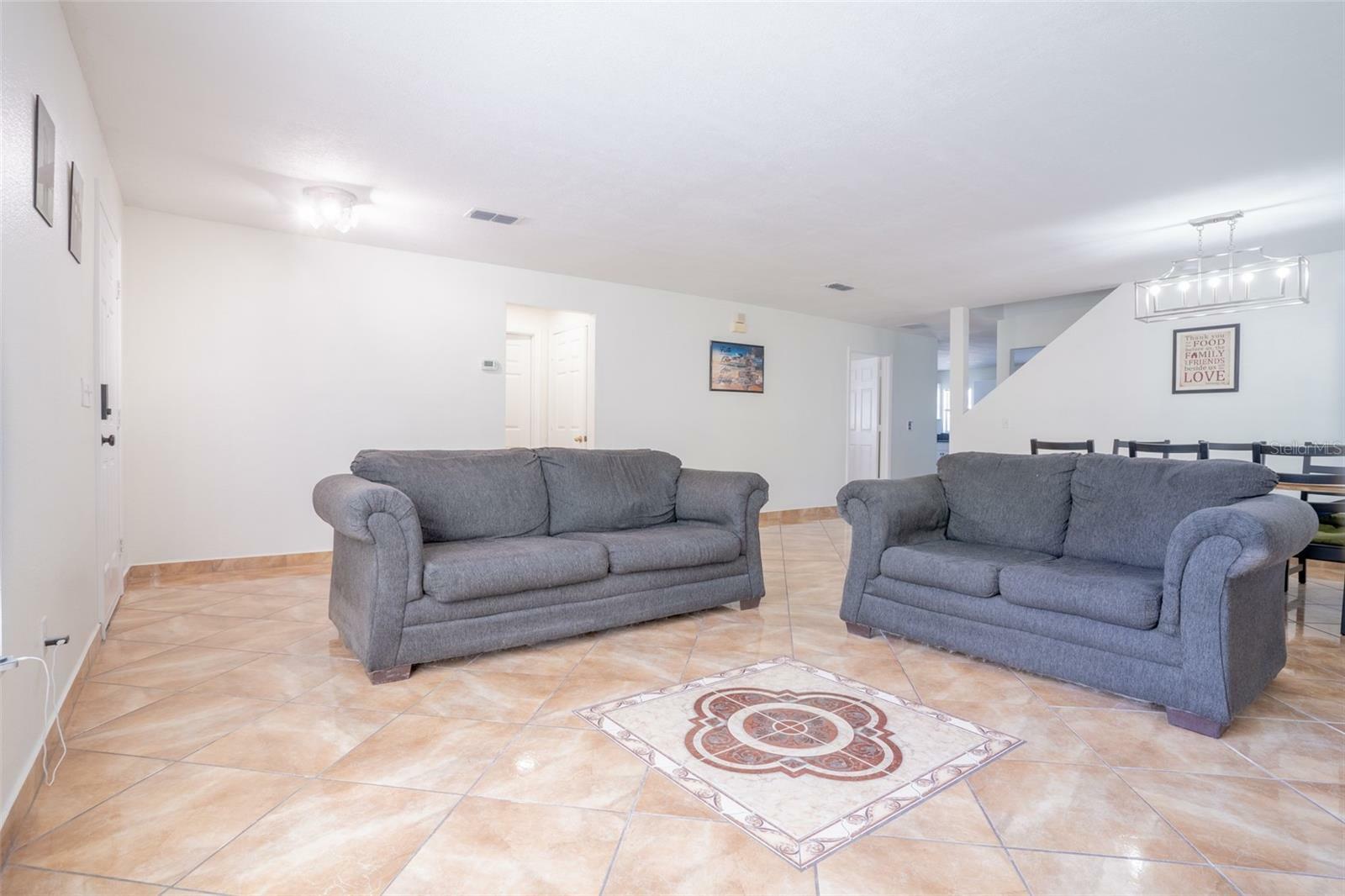 Property Photo:  856 Bristol Forest Way  FL 32828 