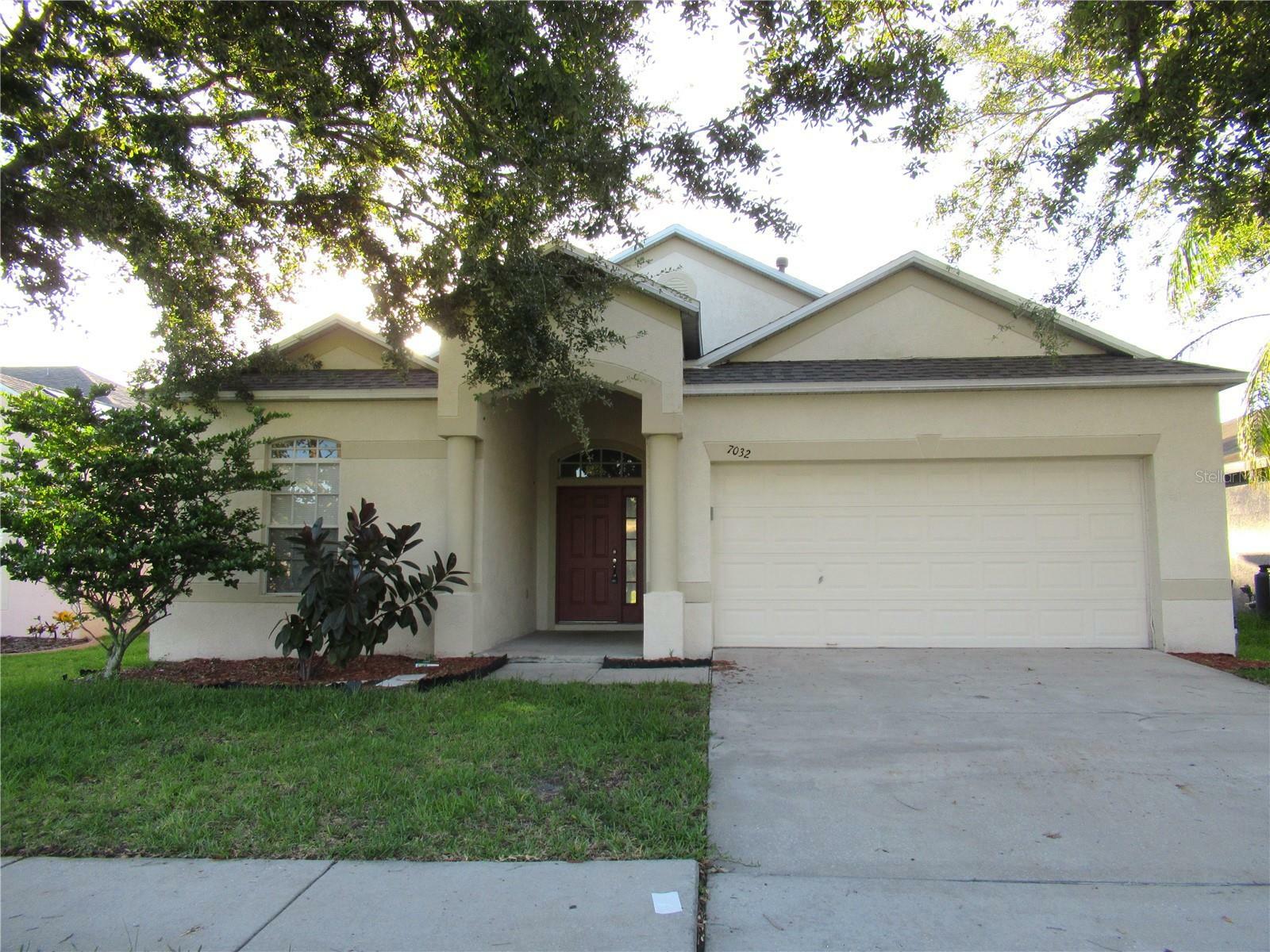 Property Photo:  7032 Monarch Park Drive  FL 33572 