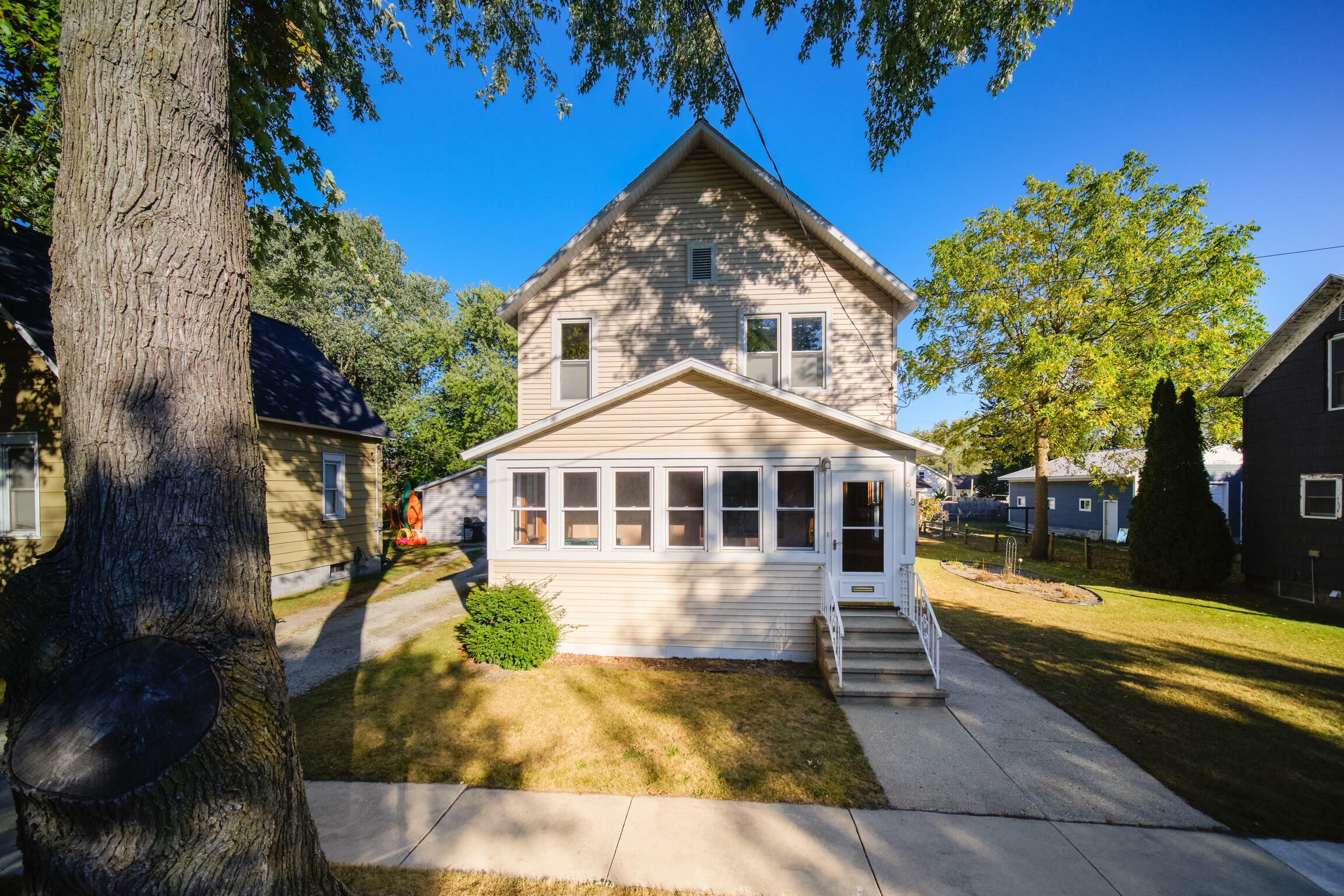 Property Photo:  613 Ramsdell Street  MI 49660 