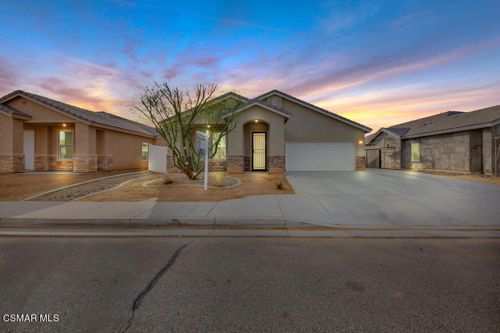 Property Photo: 43733 Verella Court CA 93536