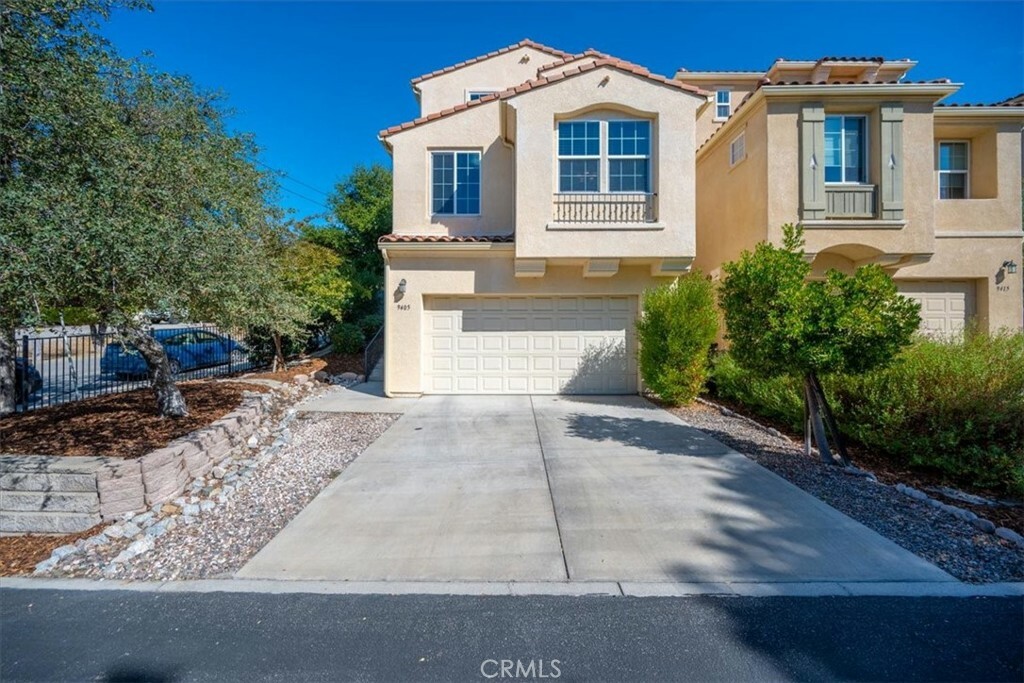 Property Photo:  9405 Casa Bella Court  CA 93422 