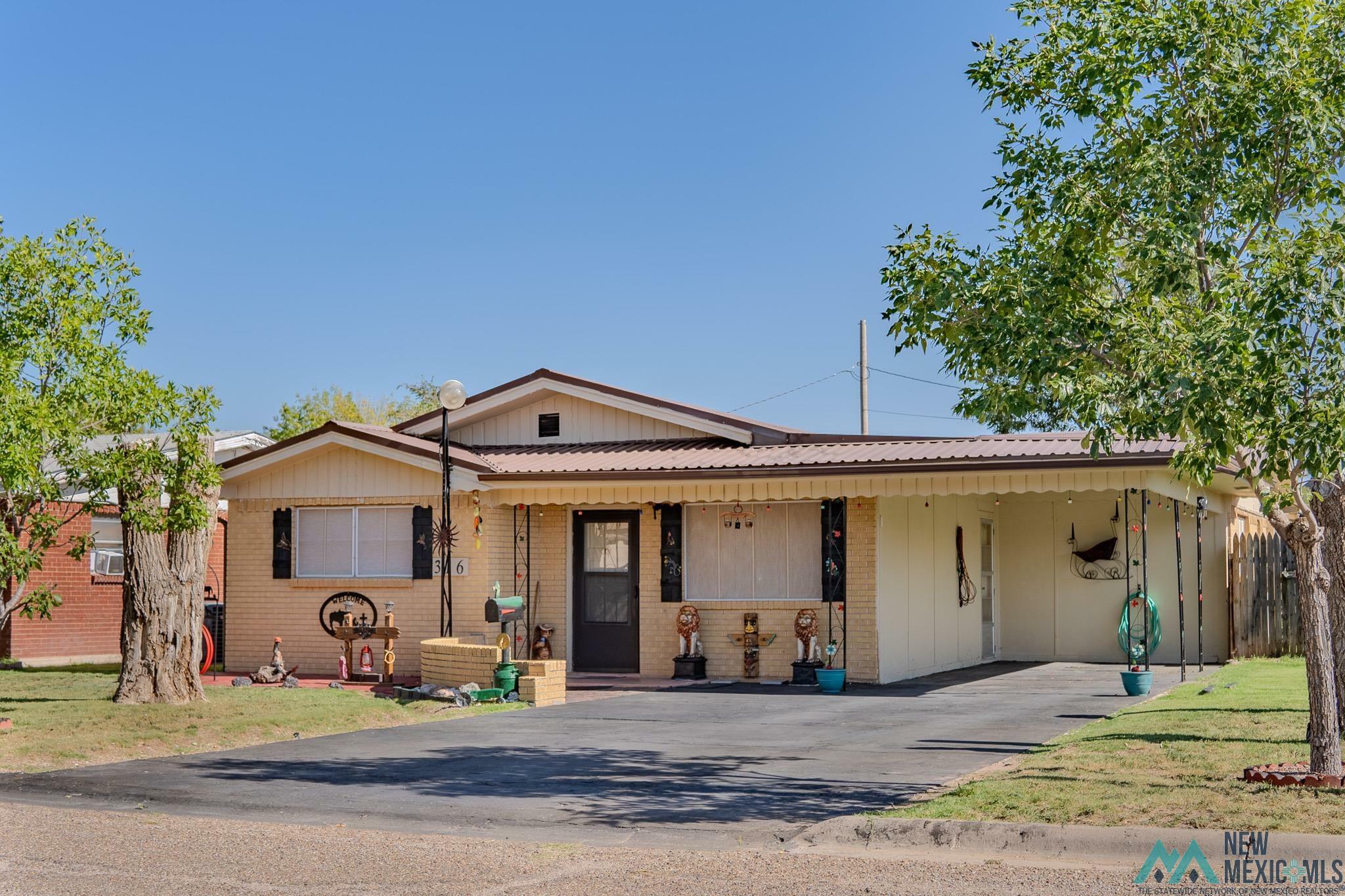 Property Photo:  316 E 11th Street  NM 88130 