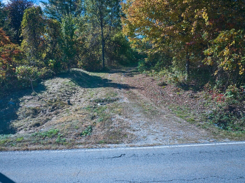 Property Photo:  308 Dresser Hill Rd  MA 01571 