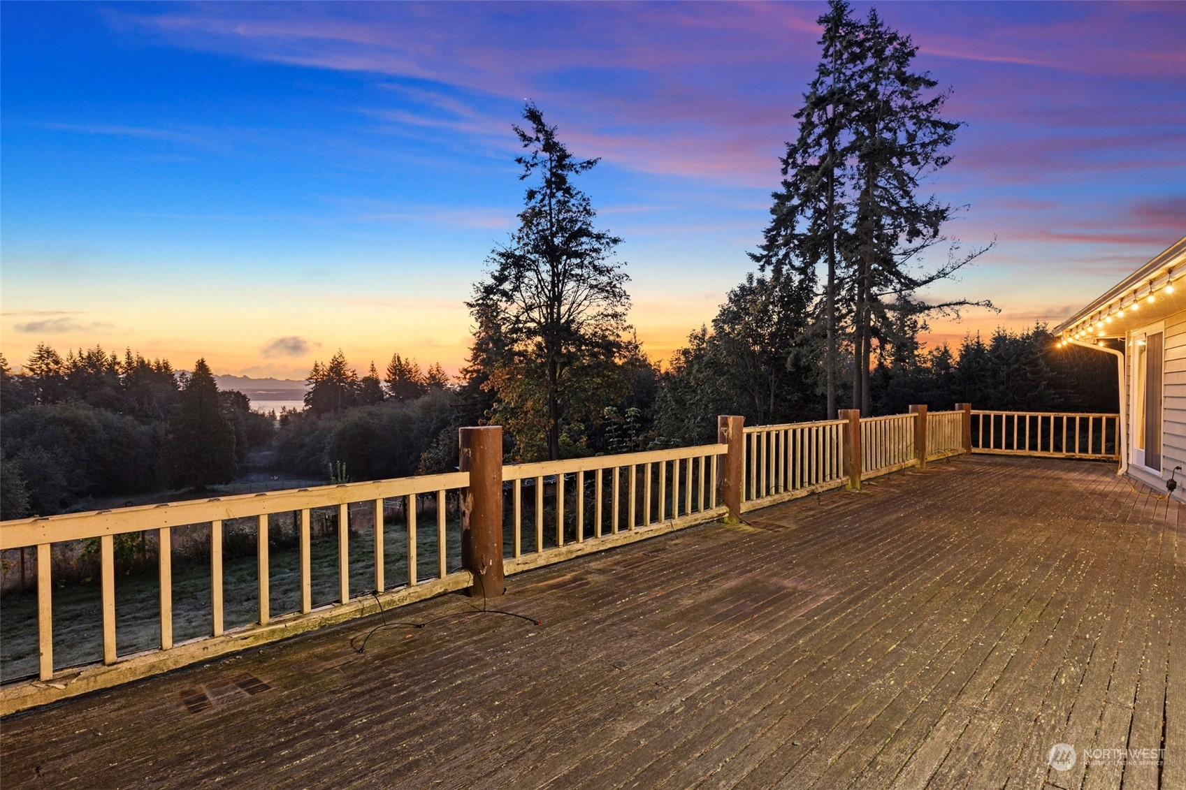 Property Photo:  915  Lawson Road  WA 98282 