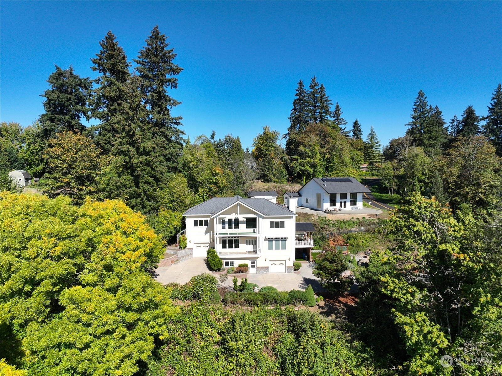 Property Photo:  12220 NE Plantation Road  WA 98685 