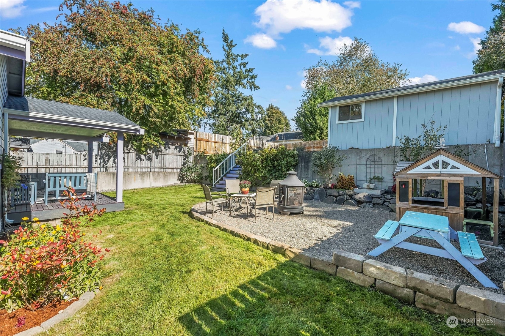 Property Photo:  1135 Portland Avenue  WA 98366 