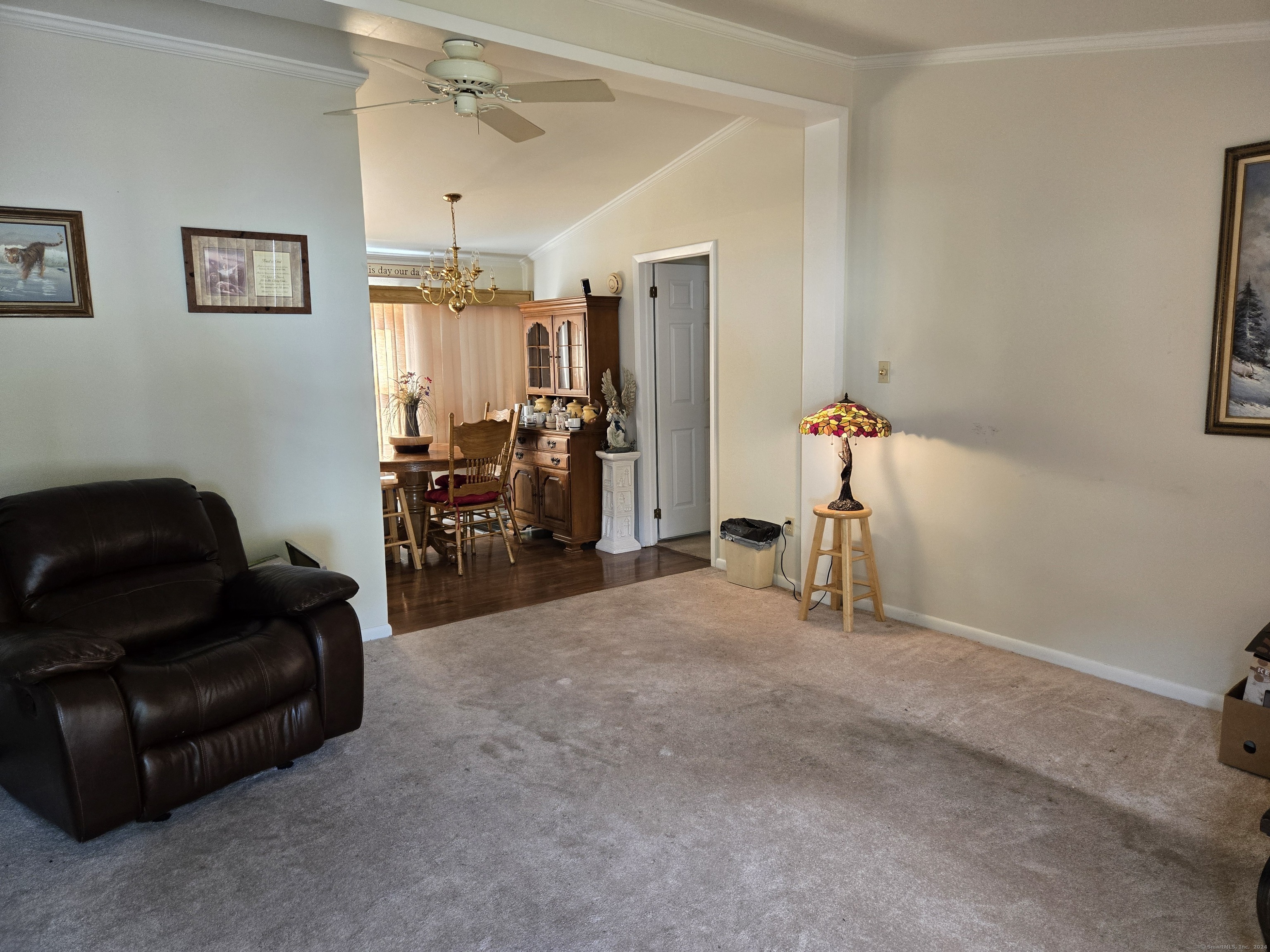 Property Photo:  11 Woodland Park  CT 06484 