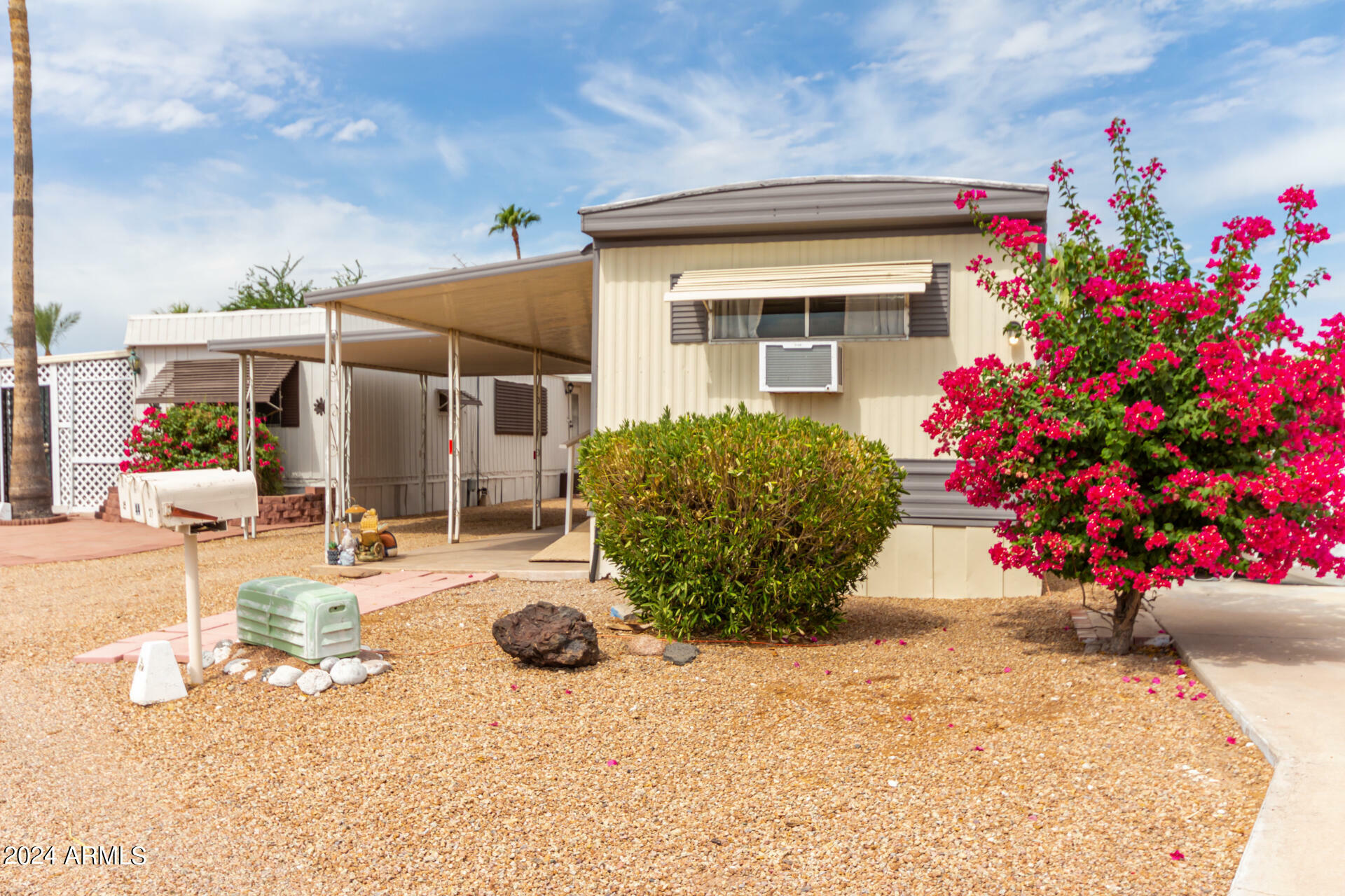 Property Photo:  269 N Winchester Road 27  AZ 85119 