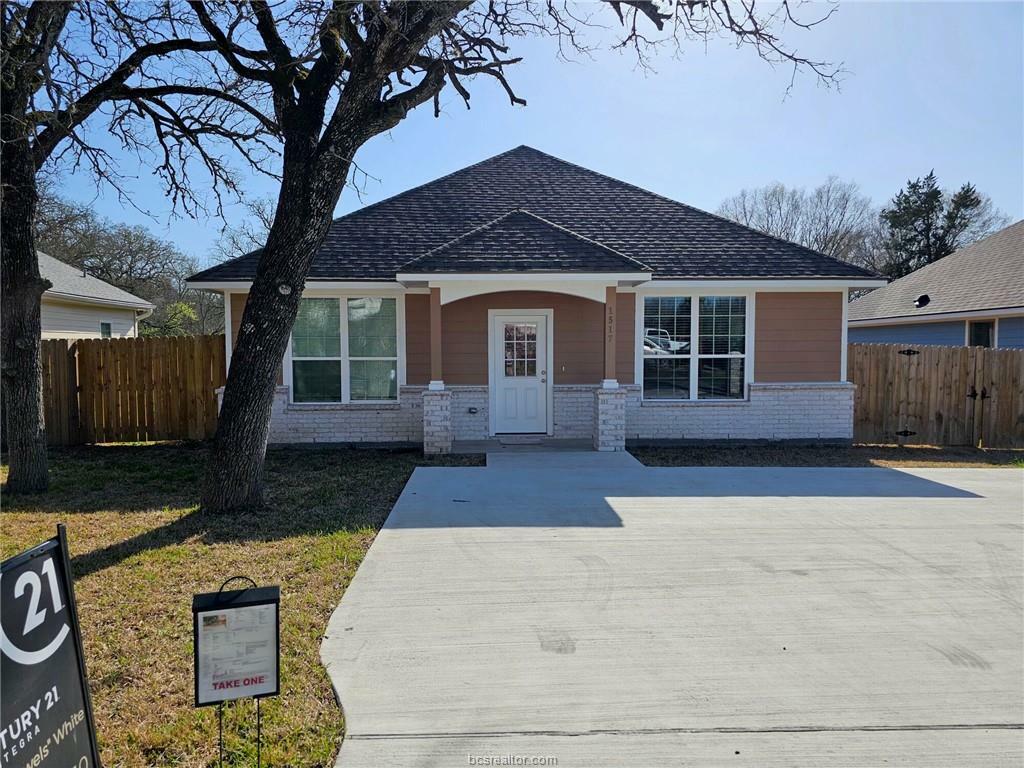 Property Photo:  1517 Carver St.  TX 77803 