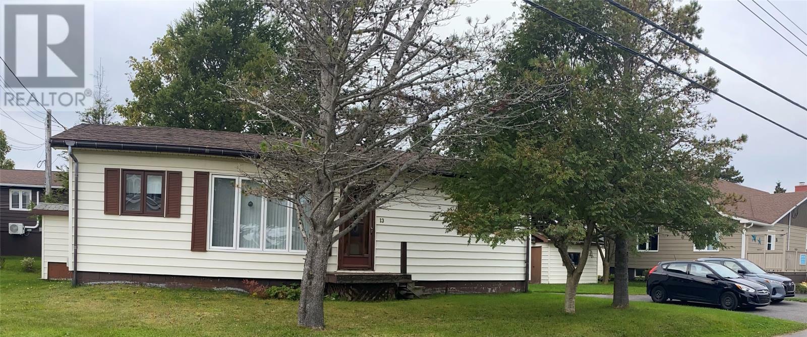 Property Photo:  13 Ocean Drive  NL A2N 2A5 