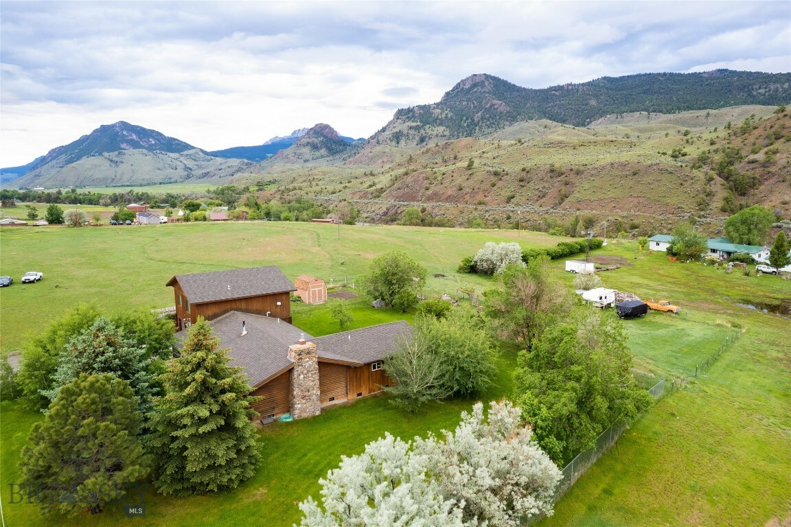 Property Photo:  1065 US Highway 89 S  MT 59030 