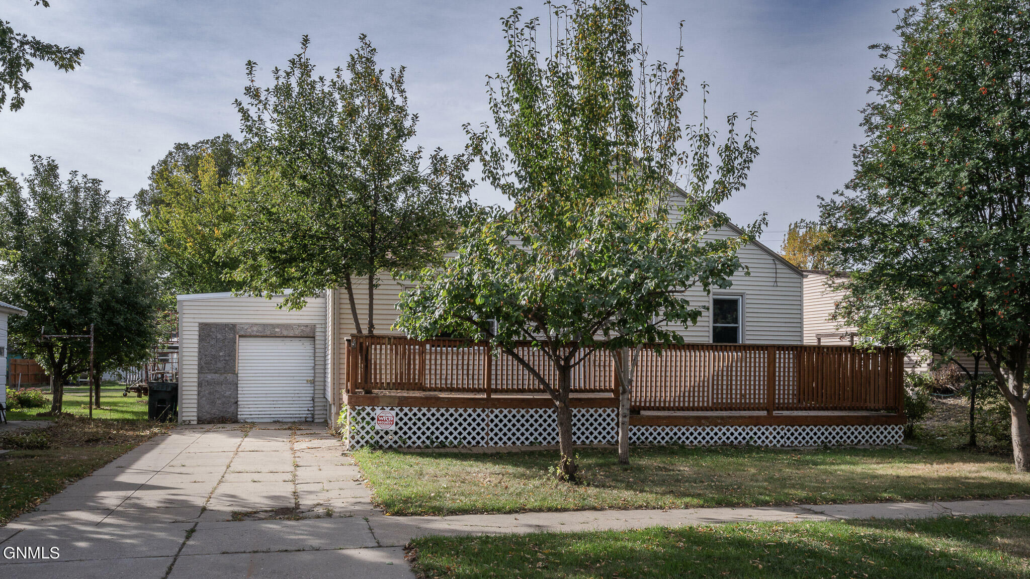 Property Photo:  221 Main Street  ND 58545 