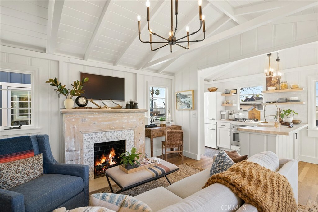 Property Photo: 231 Cajon Street CA 92651