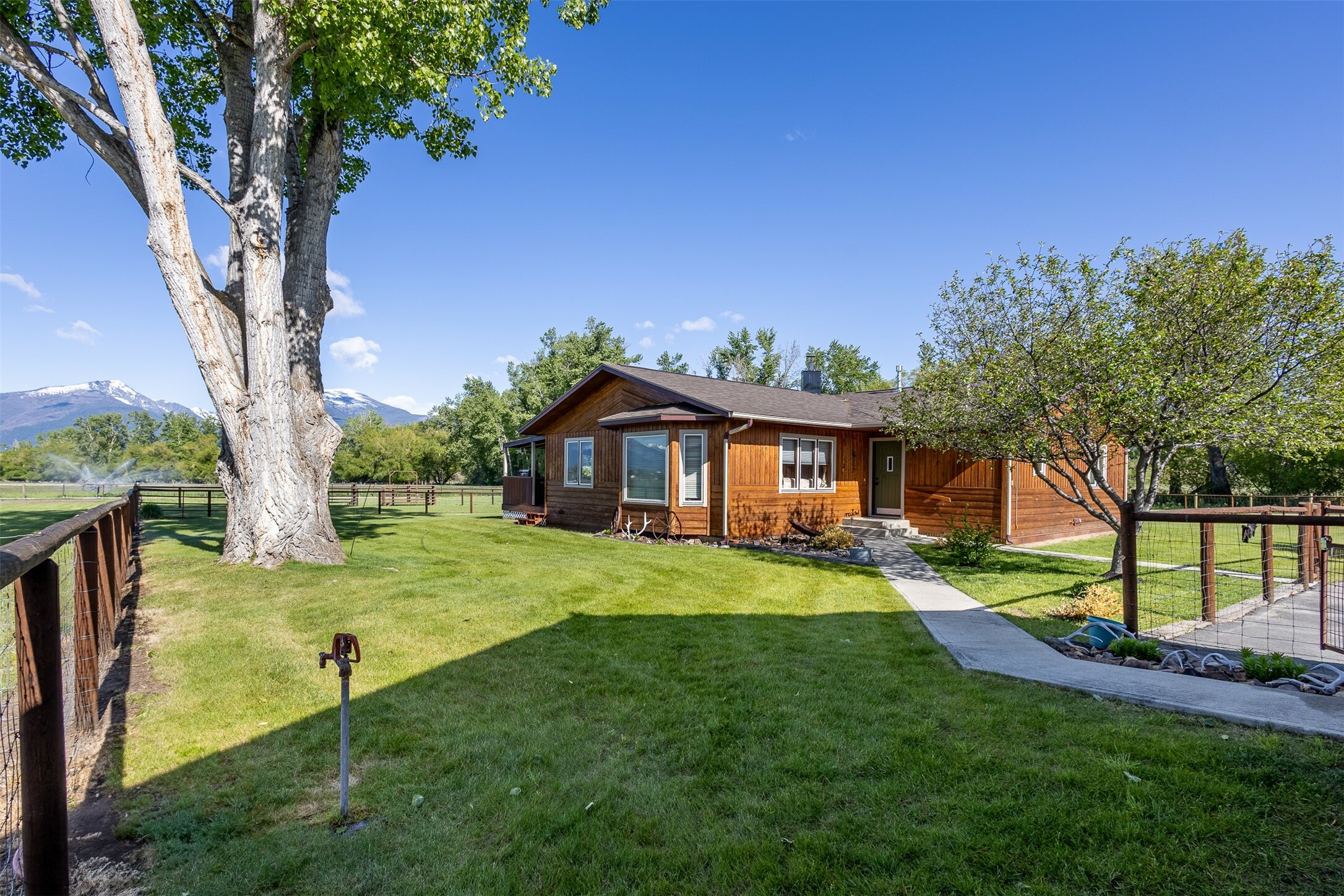 Property Photo:  4585 Hoover Lane  MT 59870 