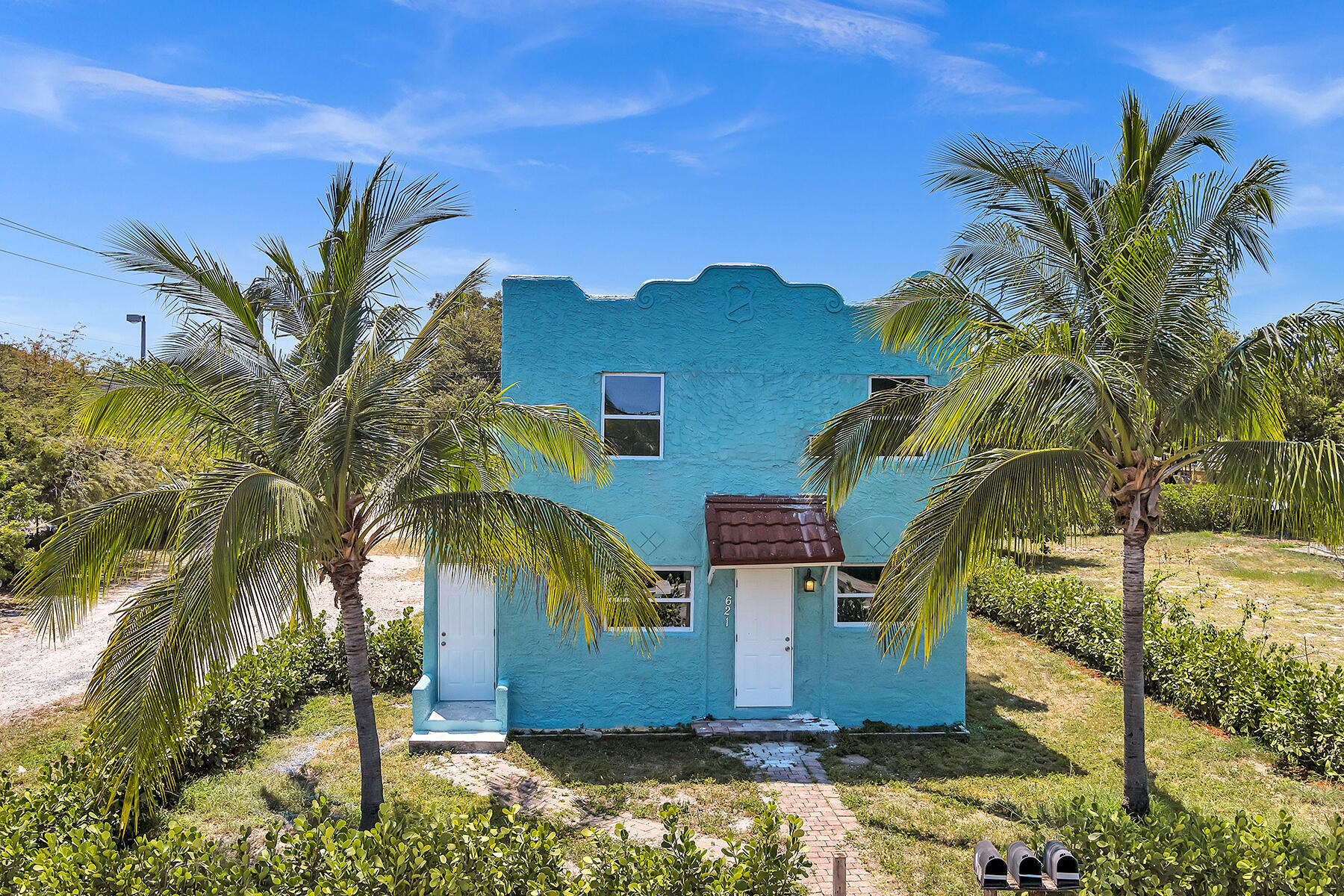 Property Photo:  621 S M Street  FL 33460 