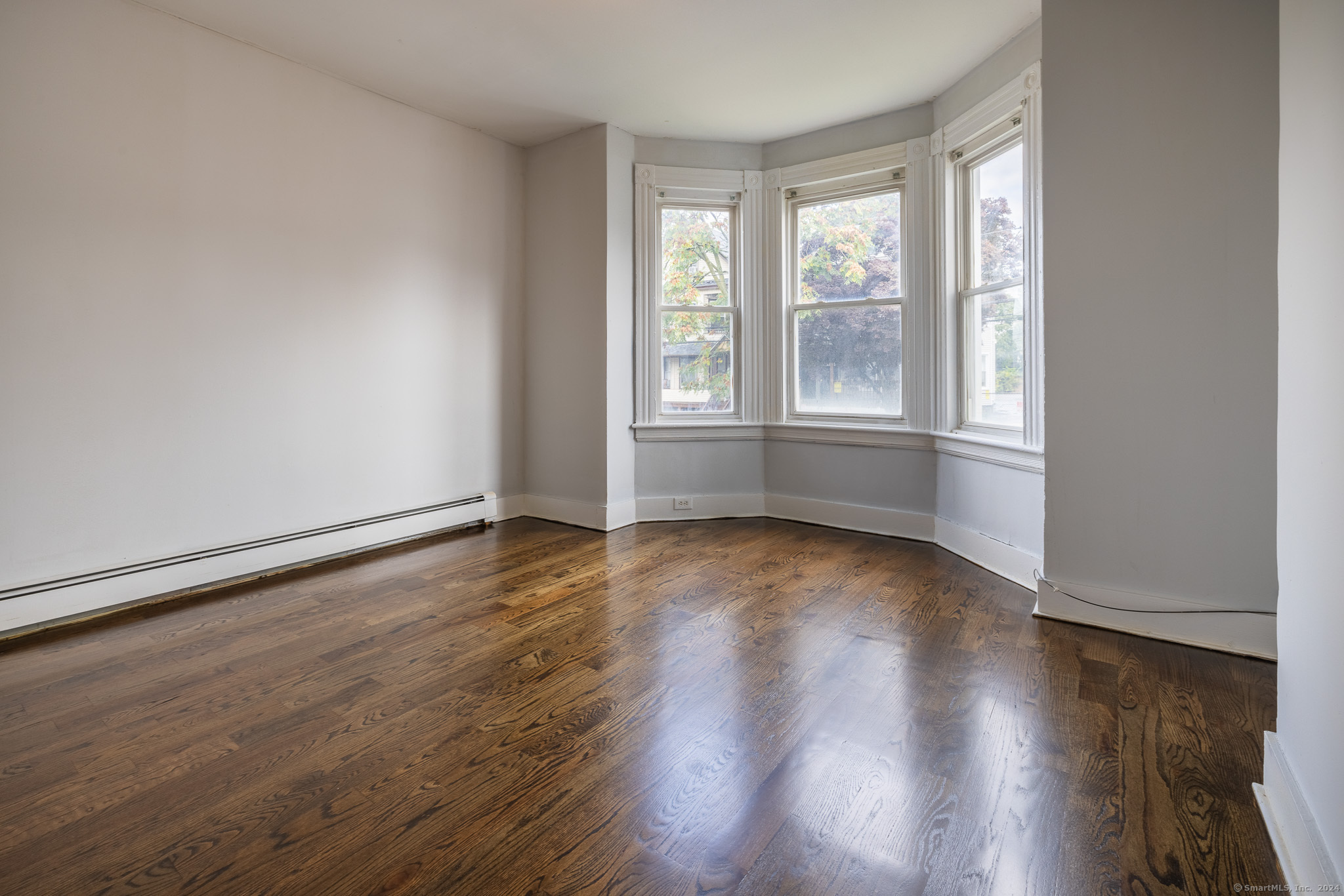 Property Photo:  227 Coleman Street 1st Floor Right  CT 06604 