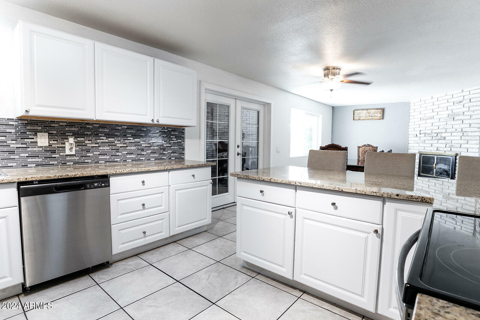 Property Photo:  277 S Palo Verde Drive  AZ 85120 