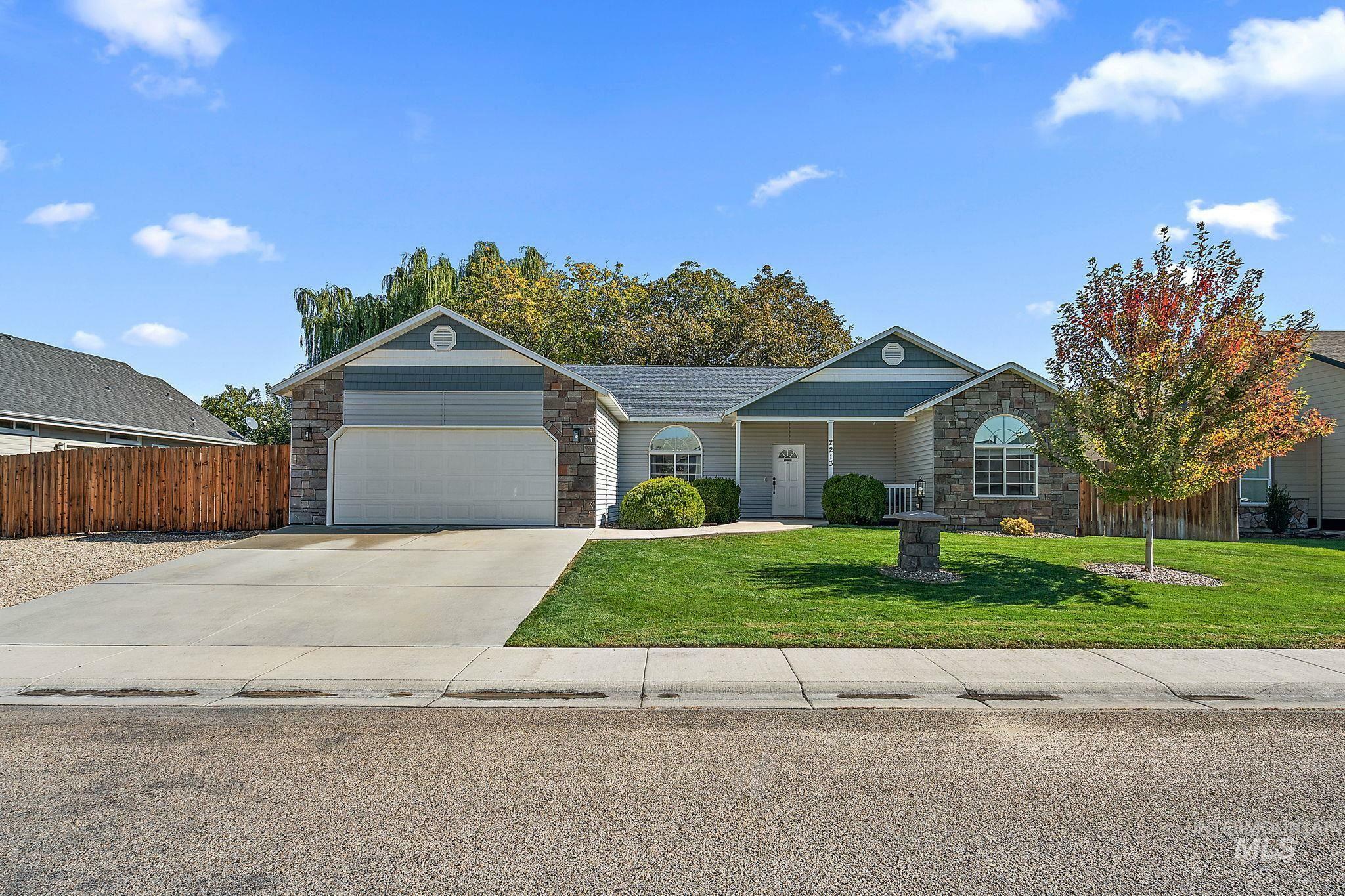 Property Photo:  2213 Wood Springs Ave  ID 83605 