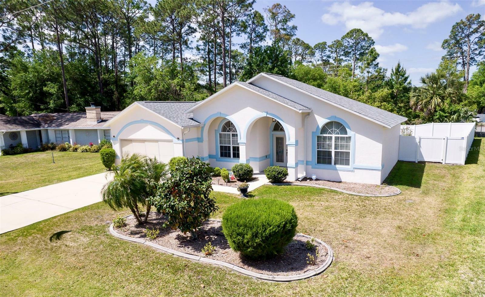 Property Photo: 38 Beechwood Lane FL 32137