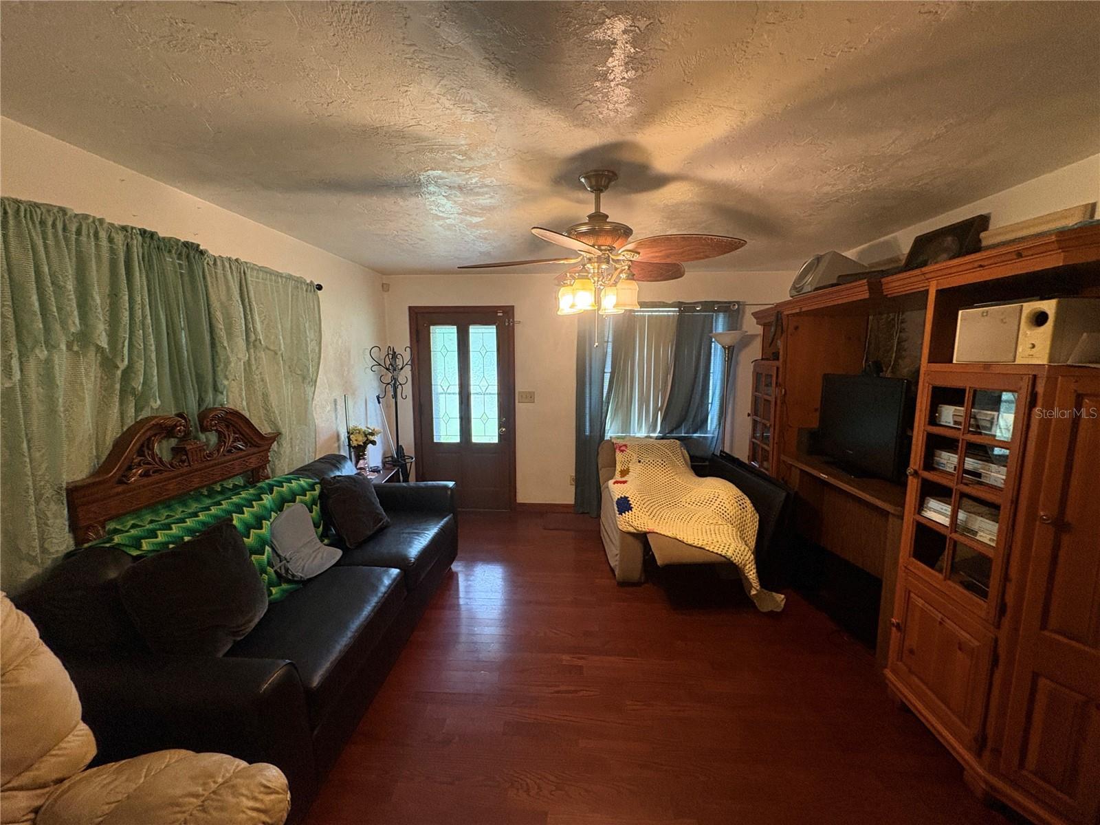Property Photo: 515 NW 32nd Avenue FL 32609