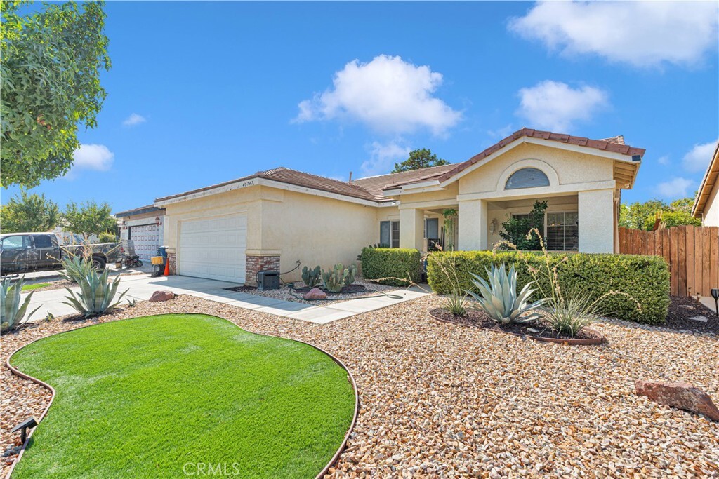 Property Photo: 45747 Knightsbridge Street CA 93534
