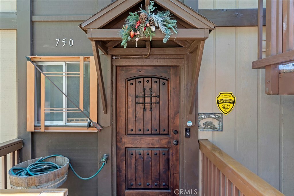 Property Photo:  750 Zurich Drive  CA 92352 