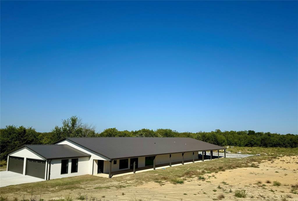 Property Photo:  10445 County Rd 173  TX 75009 