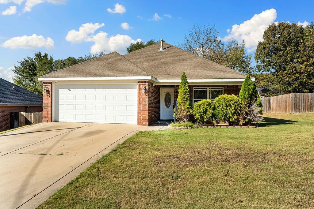 Property Photo:  2190 Presley Lane  AR 72764 