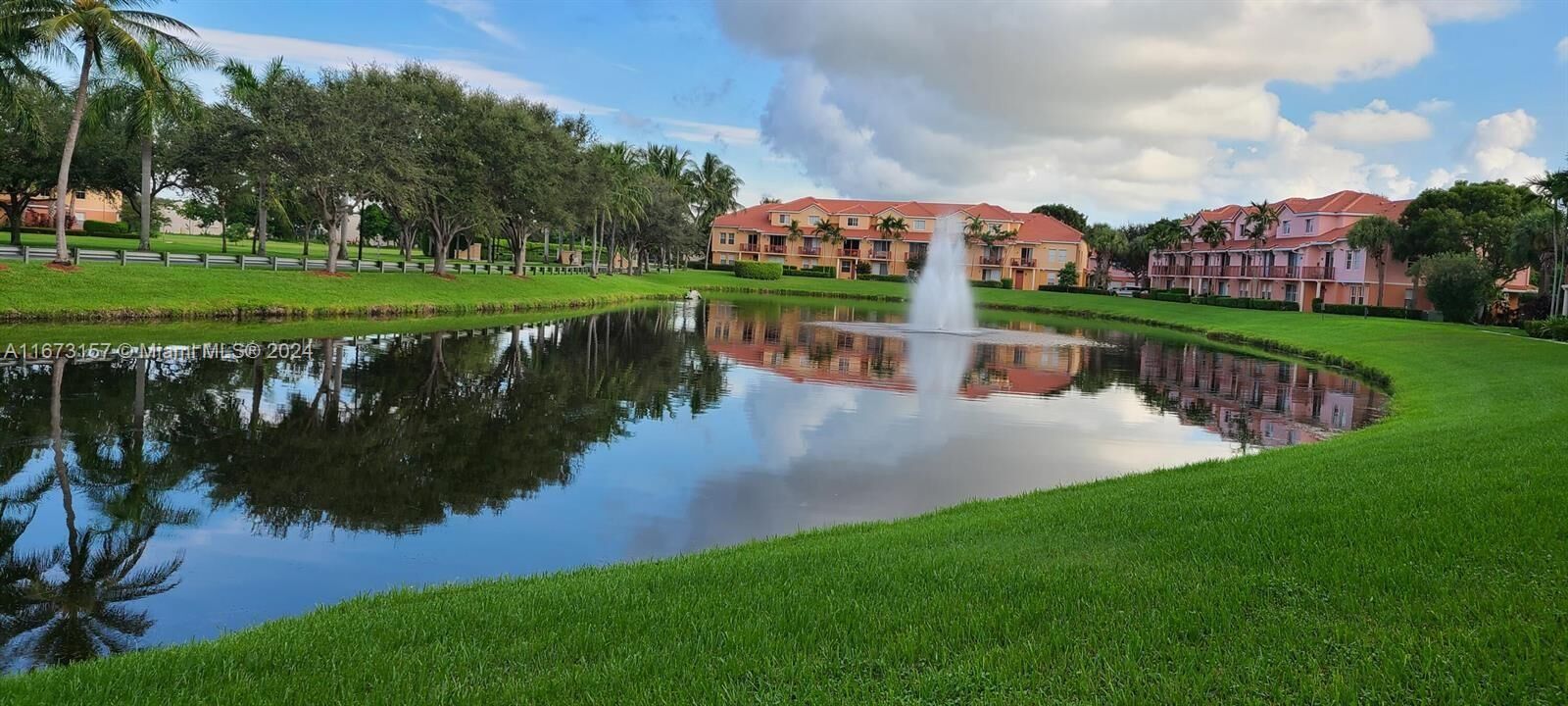 Property Photo:  2032 Alta Meadows Ln 1111  FL 33444 