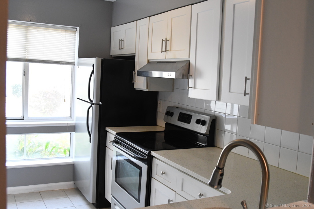 Property Photo:  1423 Quinnipiac Avenue 110  CT 06513 