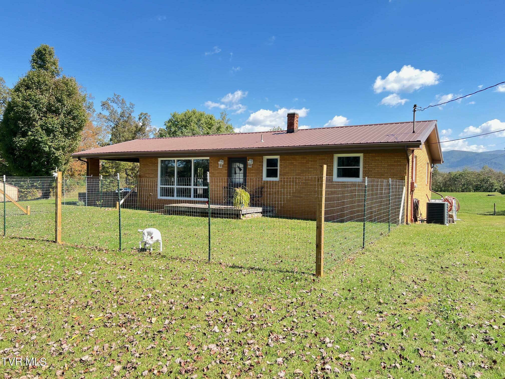 Property Photo:  1031 Ricker Road  TN 37743 