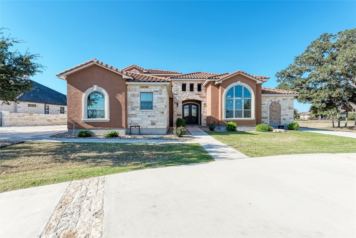 Property Photo:  105 Gabgrove Court  TX 78633 