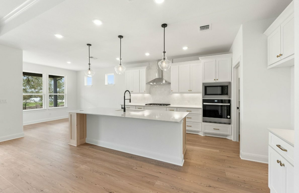 Property Photo: 206 Hickory Creek Road TX 78633
