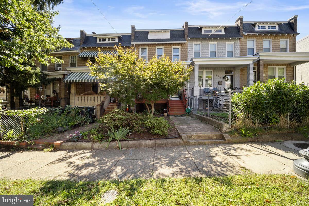 Property Photo:  227 Channing Street NE  DC 20002 