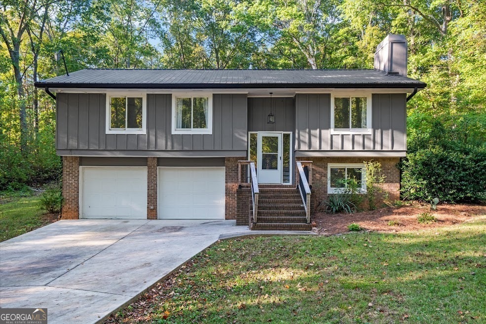 Property Photo: 31 Cardinal Lane GA 30110