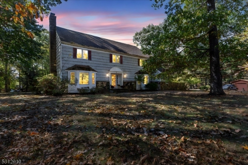 Property Photo:  3 Flintlock Rd  NJ 08822 